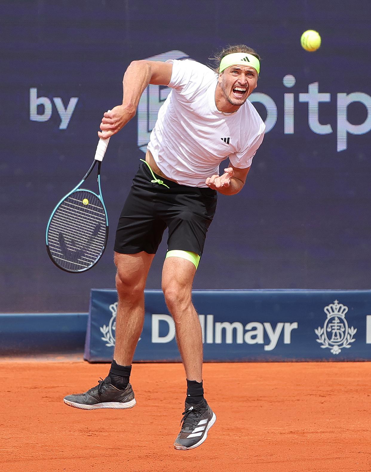 关于德国网球队险胜澳大利亚网球队，兹维列夫送出助攻的信息