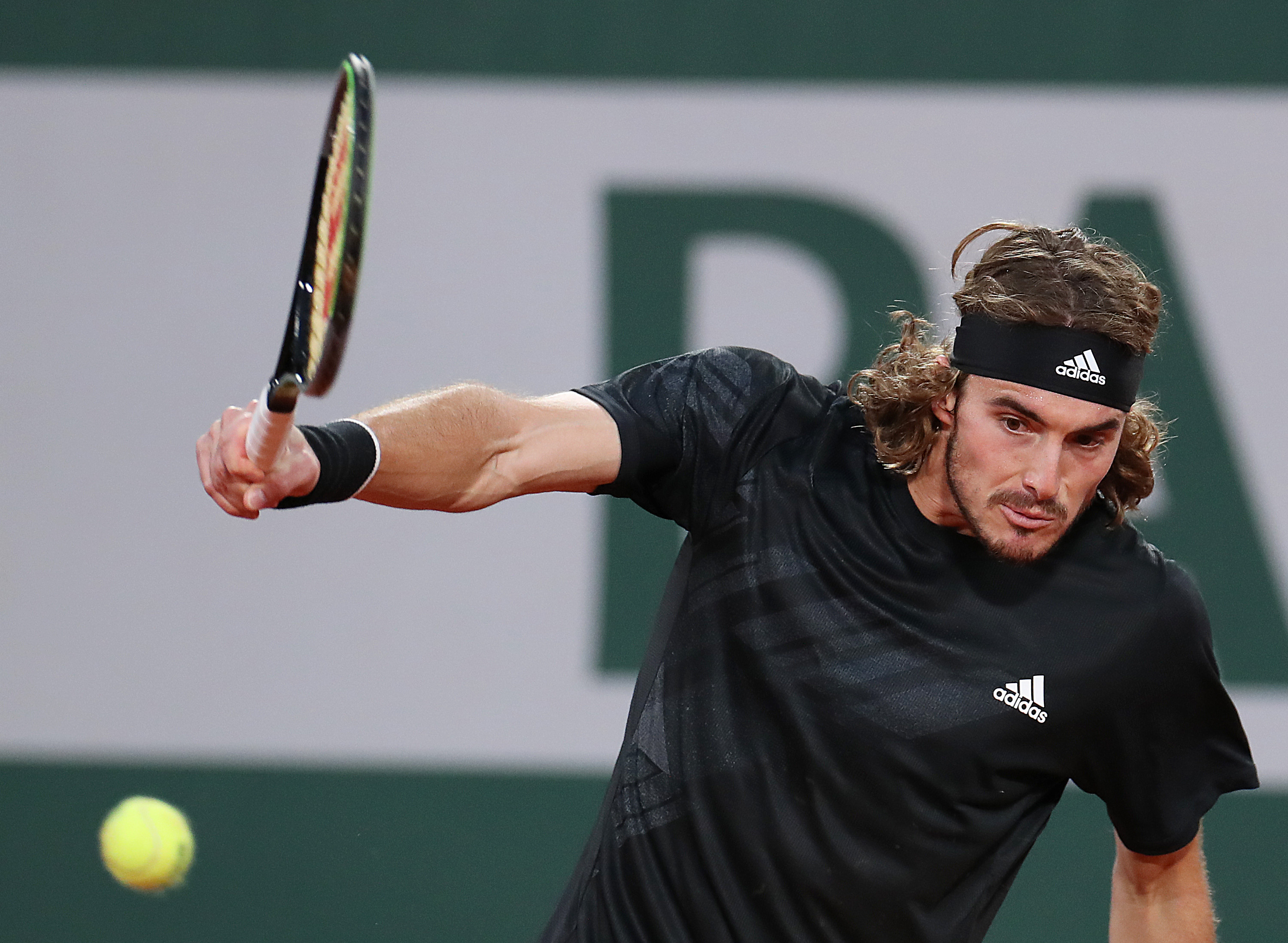 英雄联盟竞猜-包含日本网球队血洗英国网球队，西西帕斯三分雨点燃全场的词条