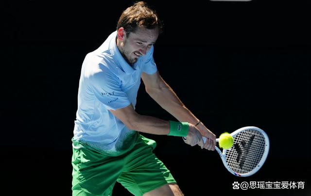 澳大利亚网球队碾压法国网球队，梅德韦杰夫关键制胜