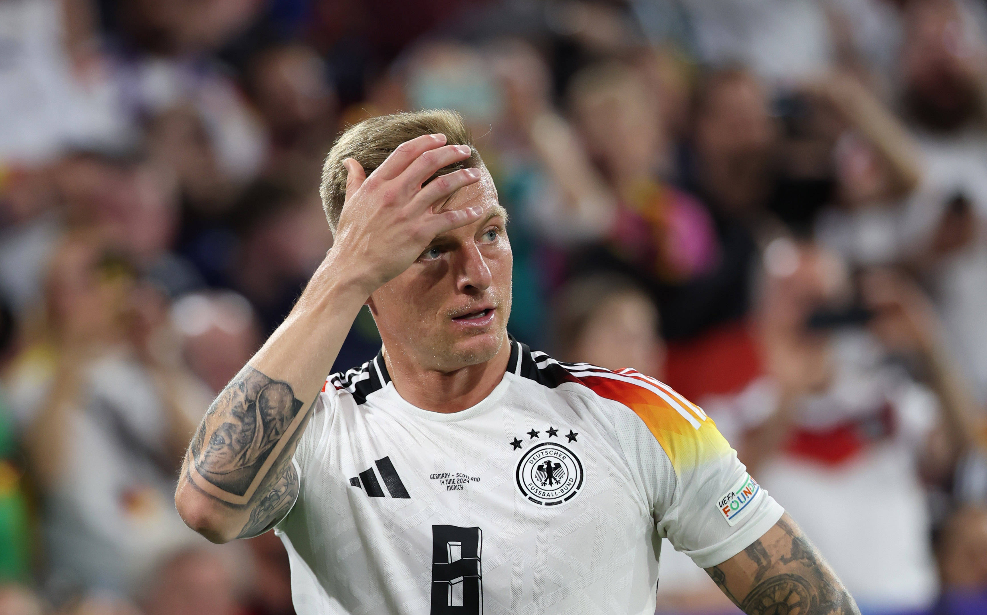 包含欧预赛：德国队锋线爆发，轻松领先积分榜的词条