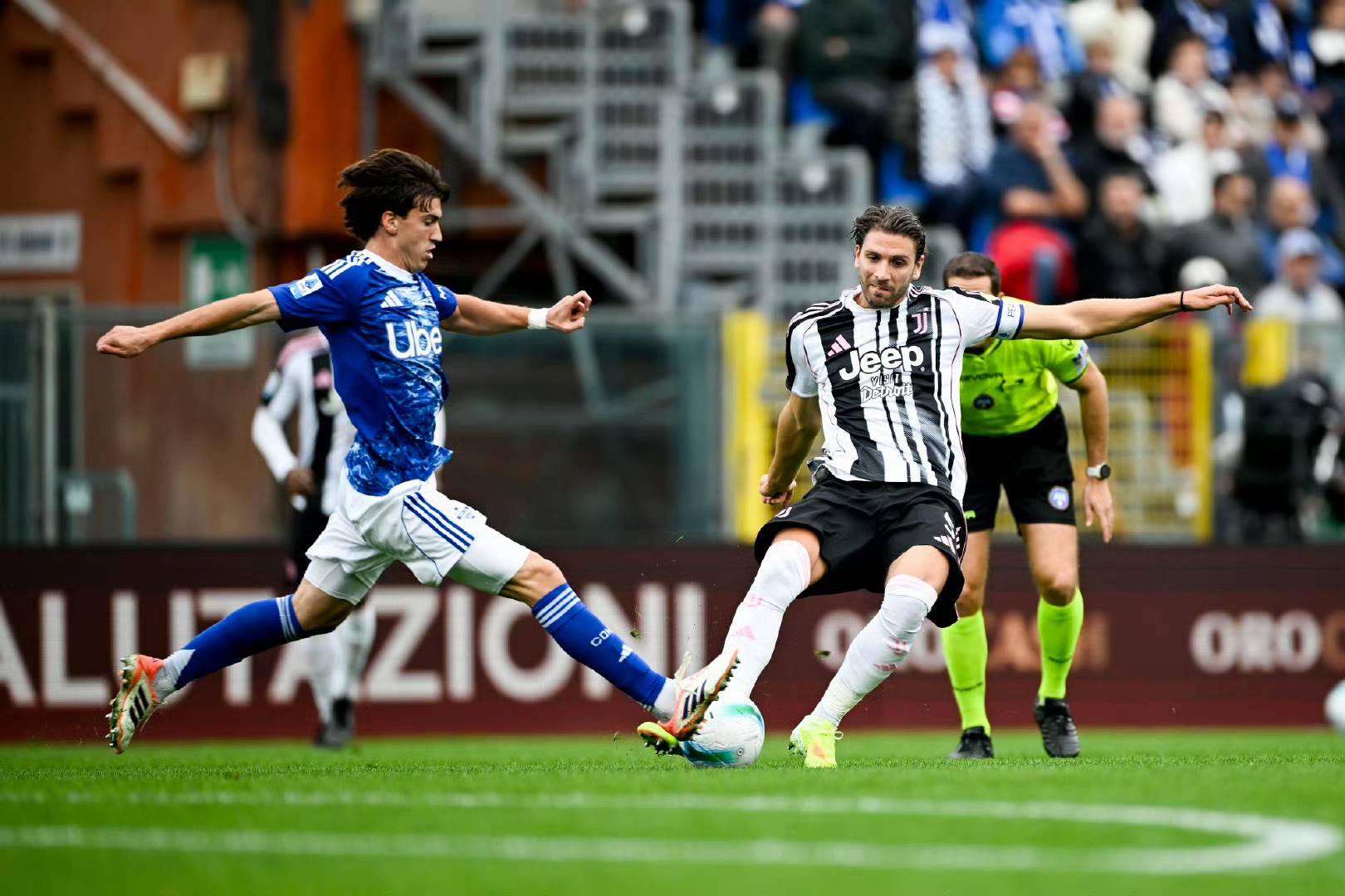 LPL赛事观看-包含阿贾克斯惊险胜出，逆转尤文图斯晋级的词条