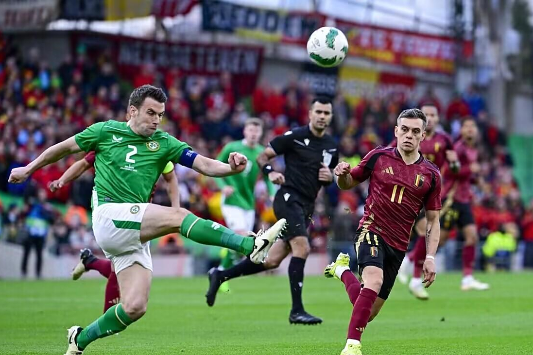 lpl官网-关于足球联赛赛事令人期待，强队对决的信息