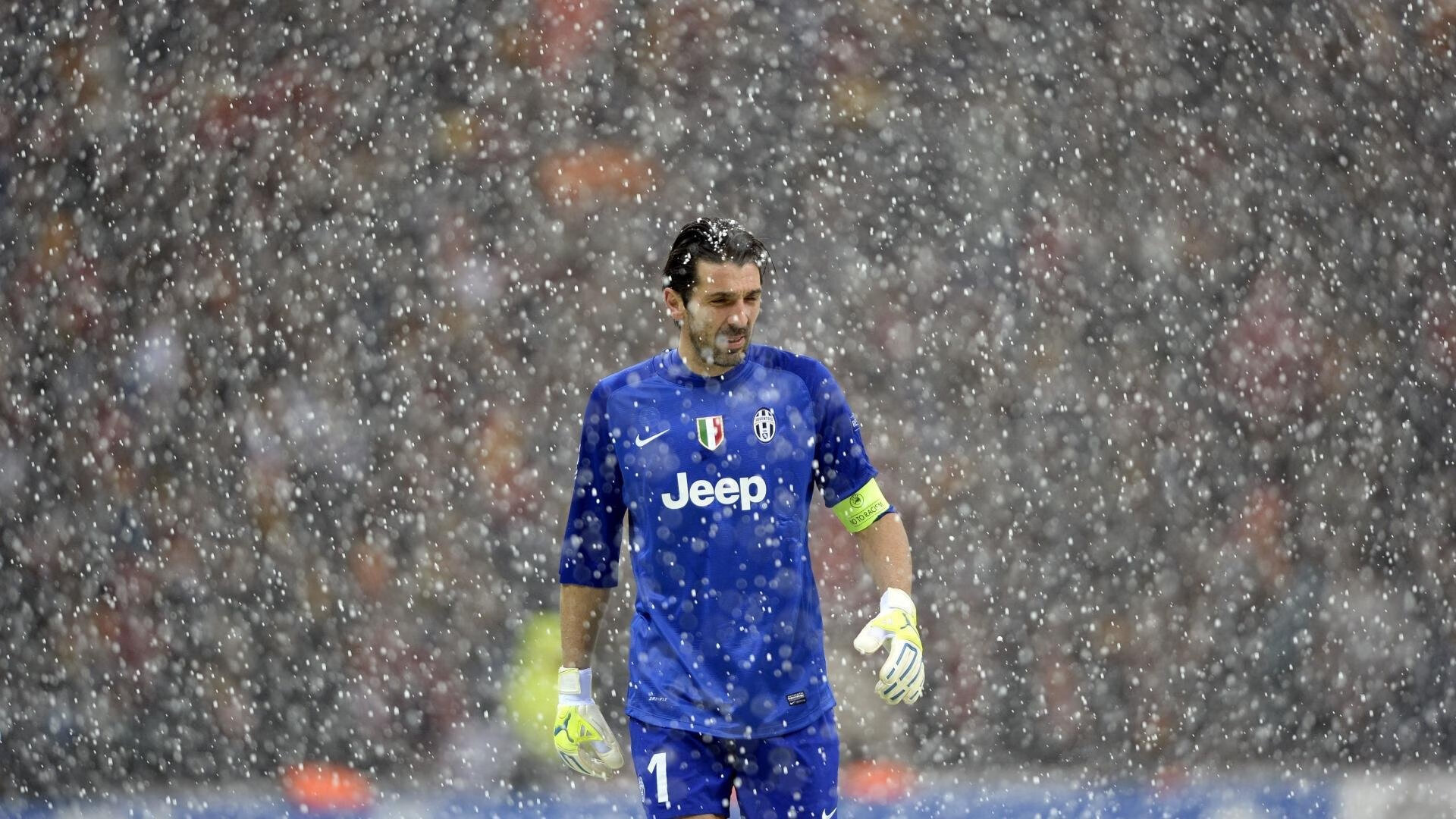 战火与绿茵,伊拉克火力如何压制尼斯?一场跨越时空的季后赛抢七隐喻